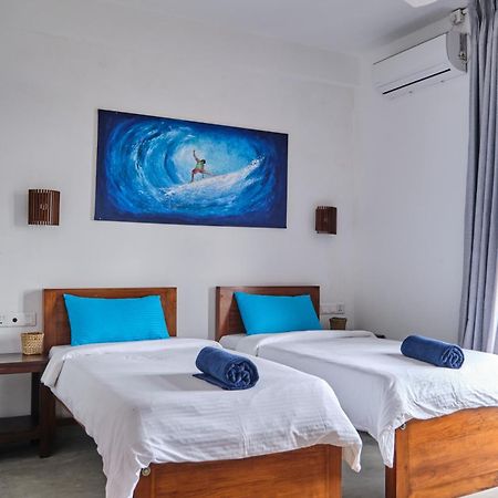 Ruma Surf Hotel Ahangama Bagian luar foto