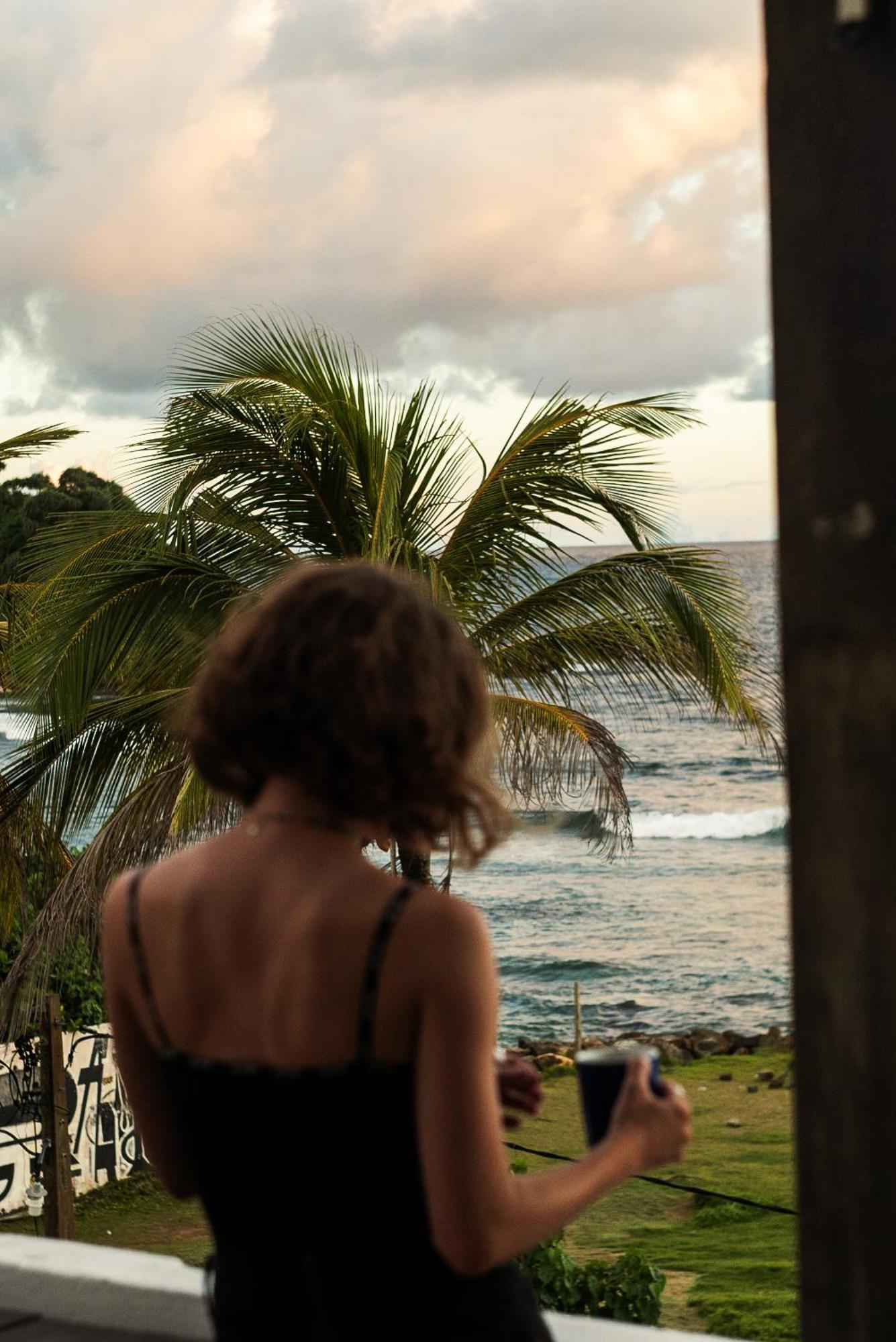 Ruma Surf Hotel Ahangama Bagian luar foto