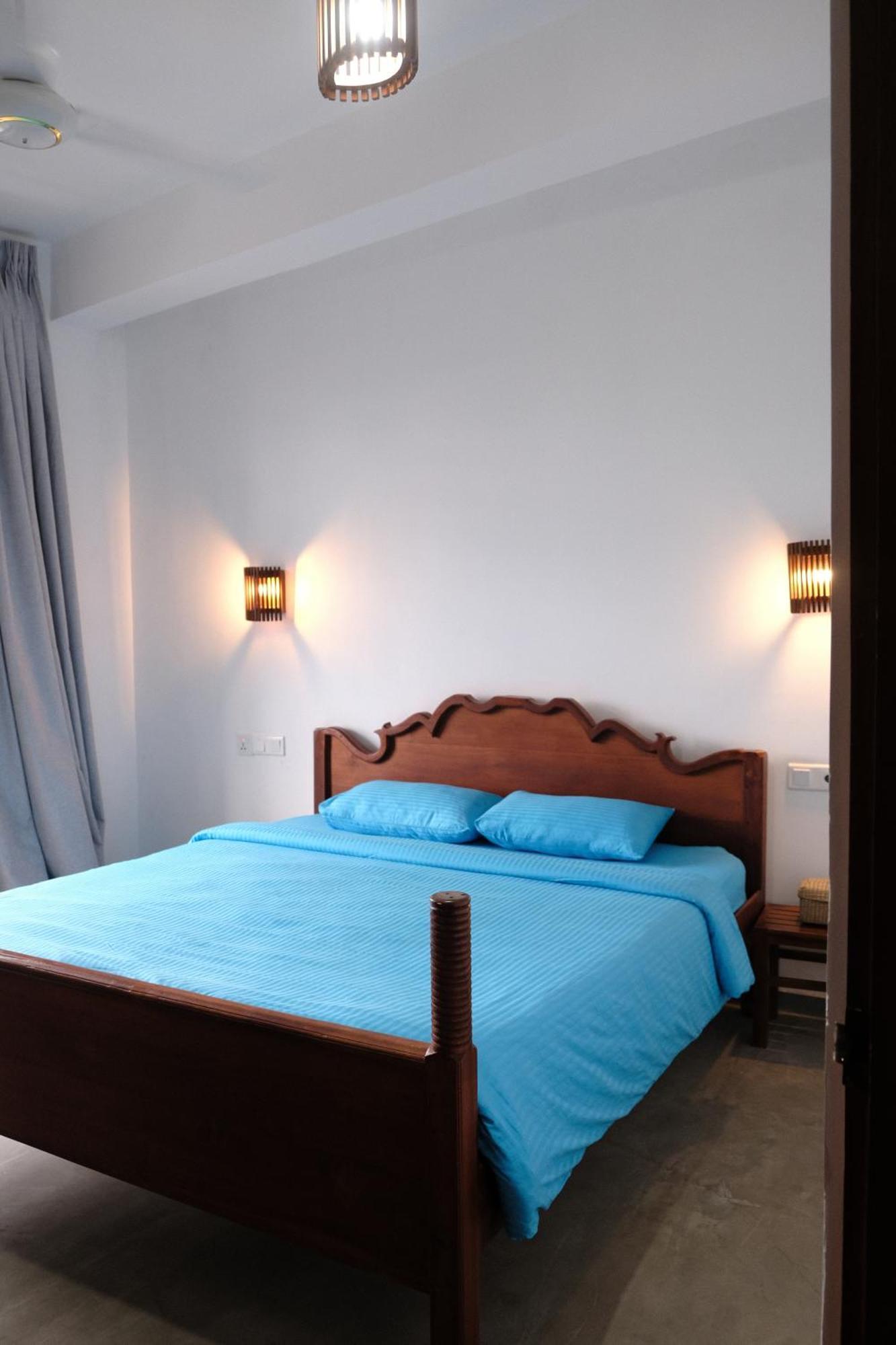 Ruma Surf Hotel Ahangama Bagian luar foto