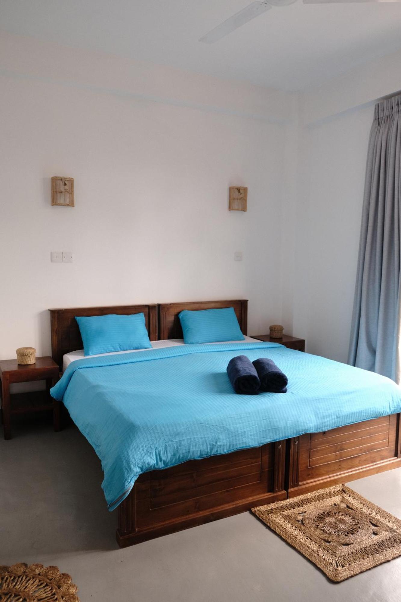 Ruma Surf Hotel Ahangama Bagian luar foto