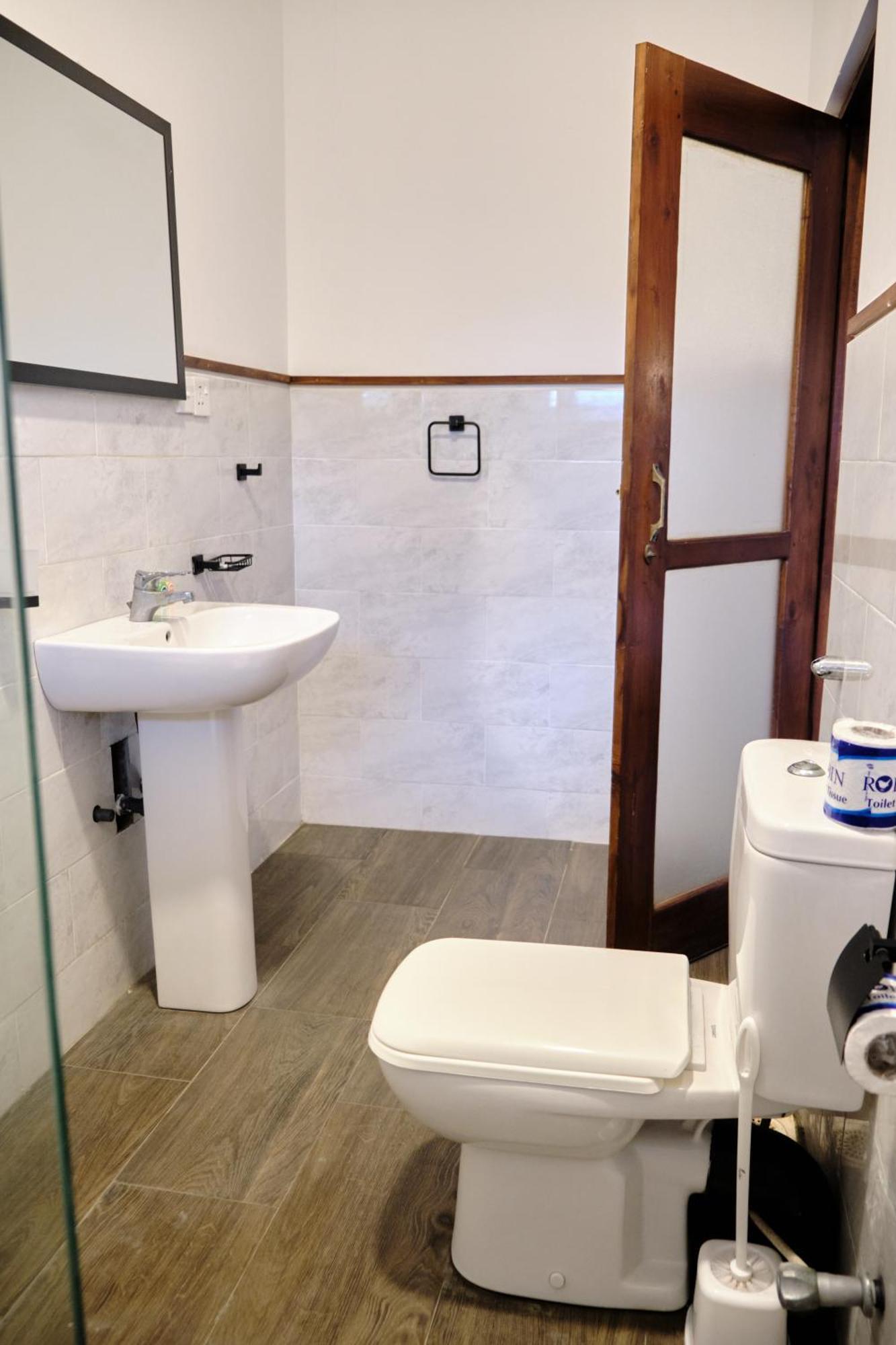Ruma Surf Hotel Ahangama Bagian luar foto