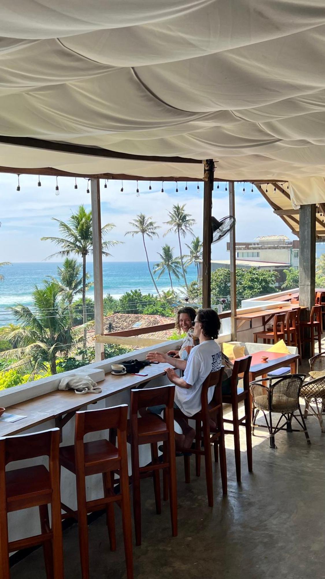 Ruma Surf Hotel Ahangama Bagian luar foto